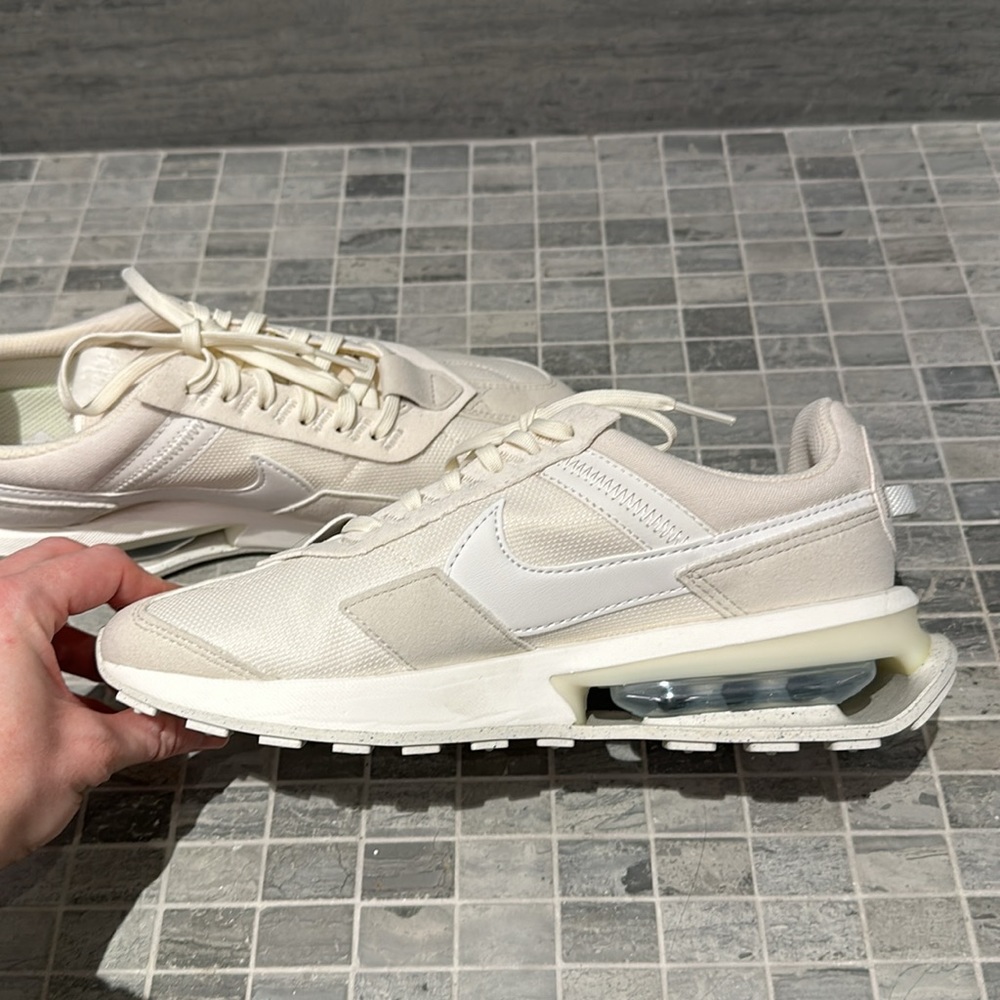 Nike Air Max Pre-Day Sneakers - Picture 9 of 13